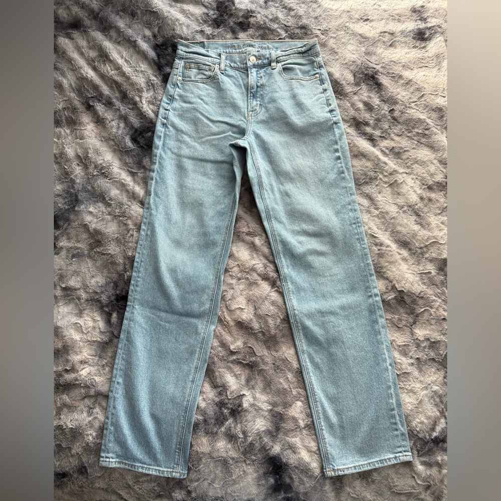 American Eagle Stretch High-Waisted Straight Jean size 6L